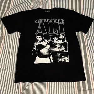 Black Muhammad Ali Graphic Tee